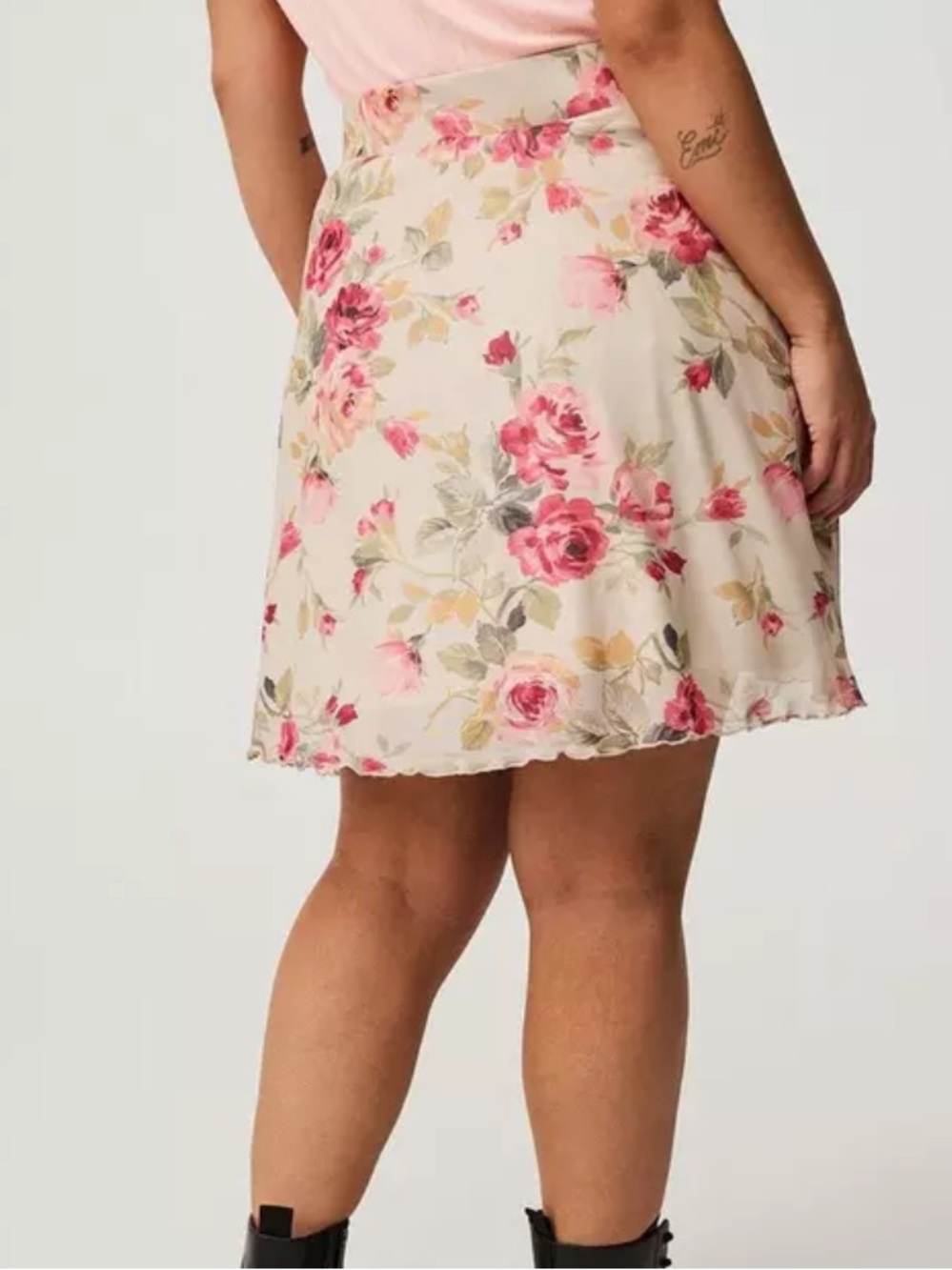 Torrid Floral Mesh Mini Skirt 1X NWT - Picture 4 of 6
